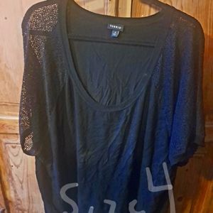 Torrid shirt size 4